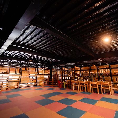 Complexul Turistic Cheile Butii Hotel Cimpu lui Neag Luaran gambar