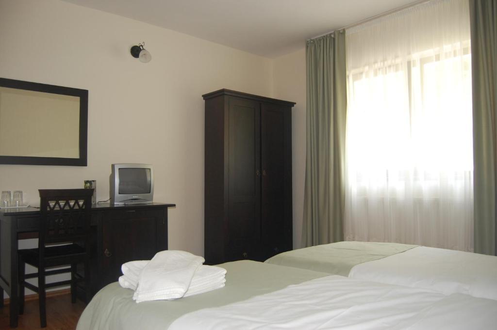 Complexul Turistic Cheile Butii Hotel Cimpu lui Neag Bilik gambar