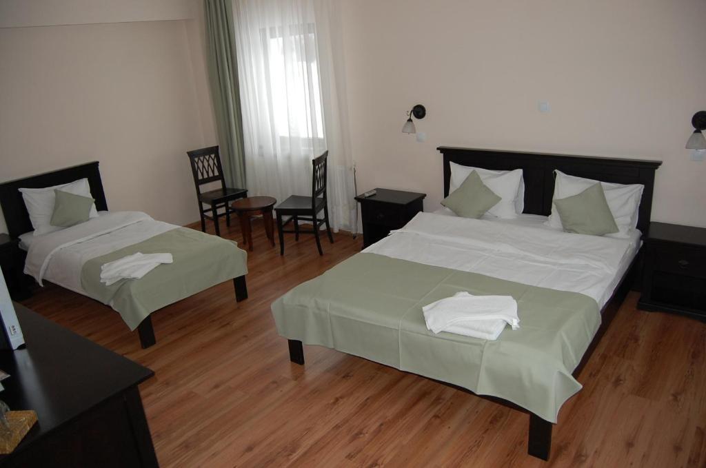 Complexul Turistic Cheile Butii Hotel Cimpu lui Neag Bilik gambar