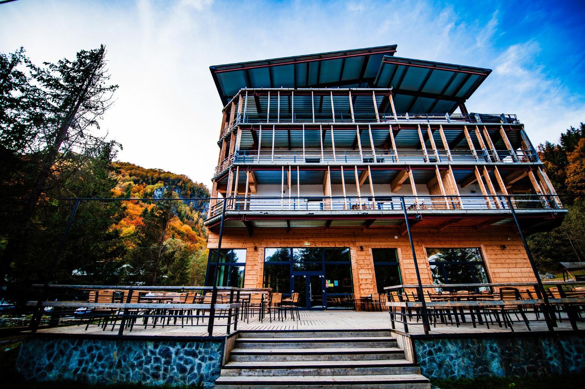 Complexul Turistic Cheile Butii Hotel Cimpu lui Neag Luaran gambar