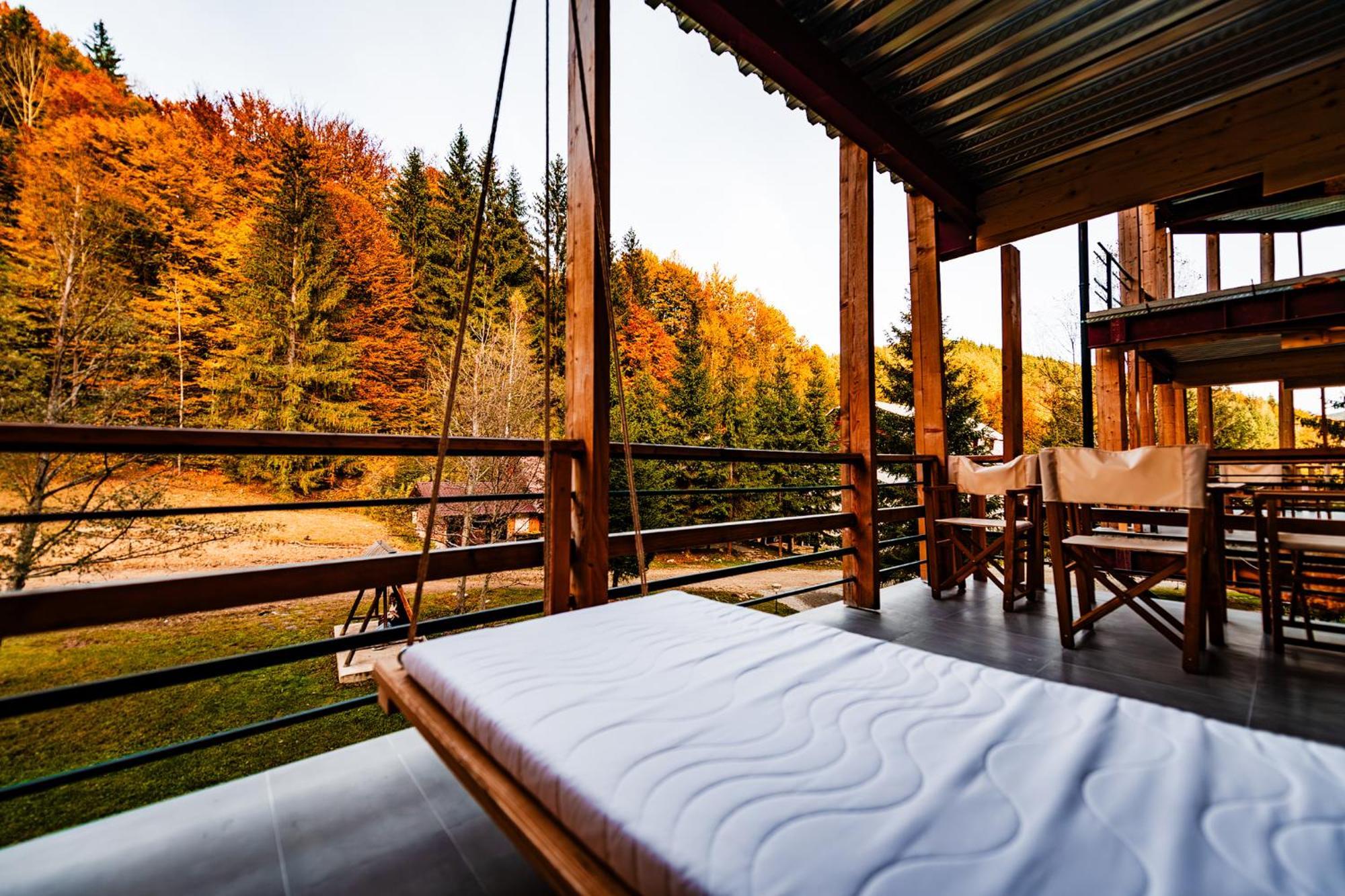 Complexul Turistic Cheile Butii Hotel Cimpu lui Neag Luaran gambar